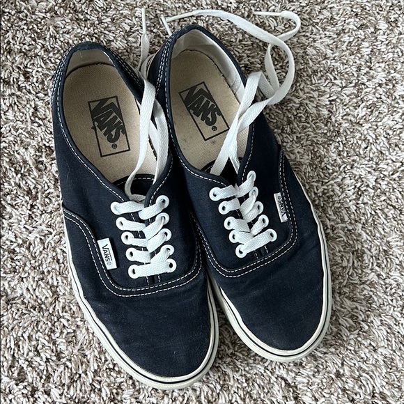 Lace up Vans - Picture 2 of 4